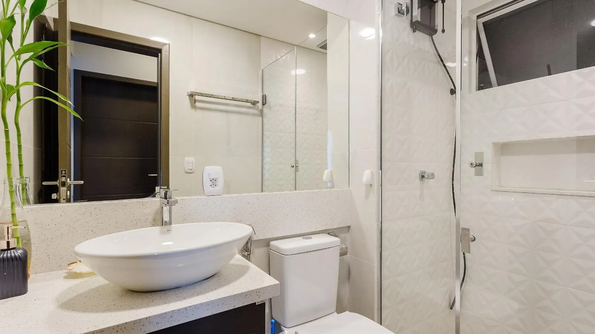 Belo Apto C/ Design Moderno 400M Da Udesc - Abz302 Florianopolis