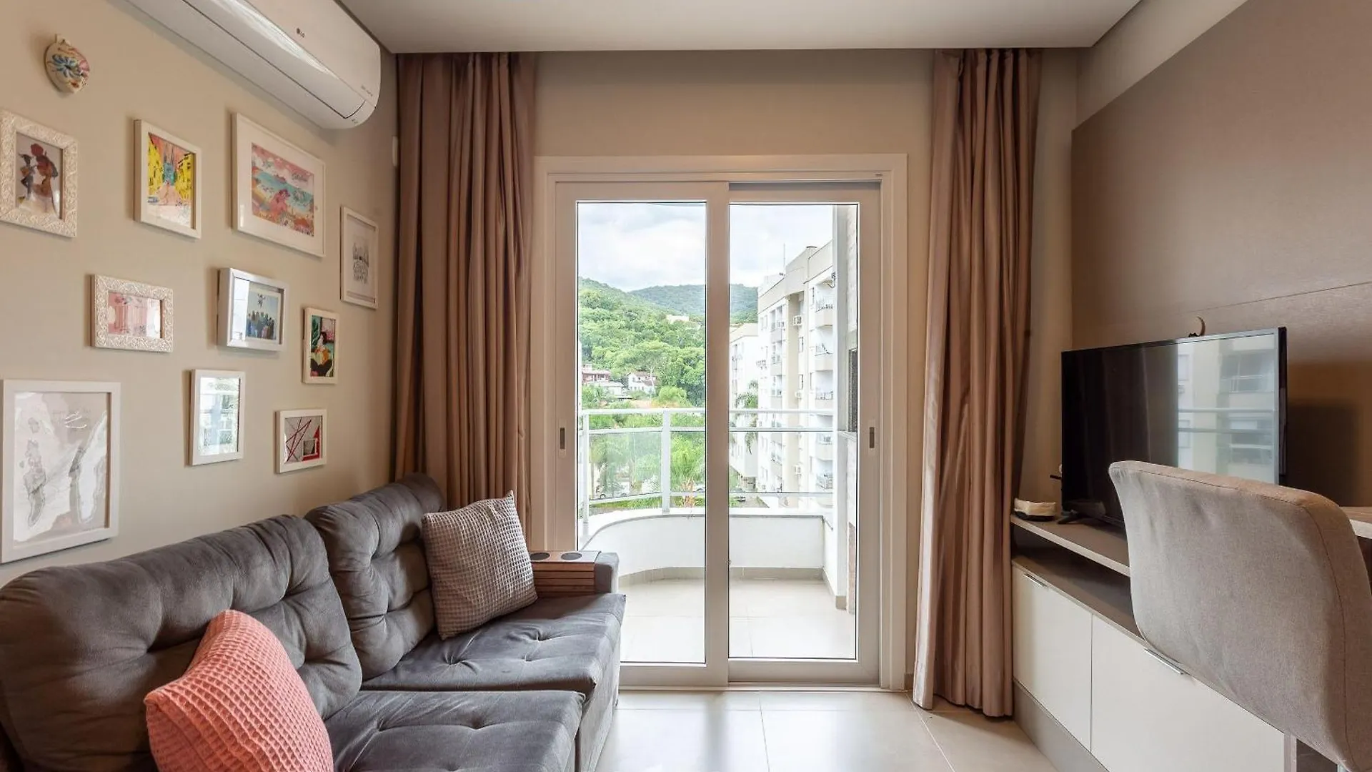 Belo Apto C/ Design Moderno 400M Da Udesc - Abz302 Florianopolis